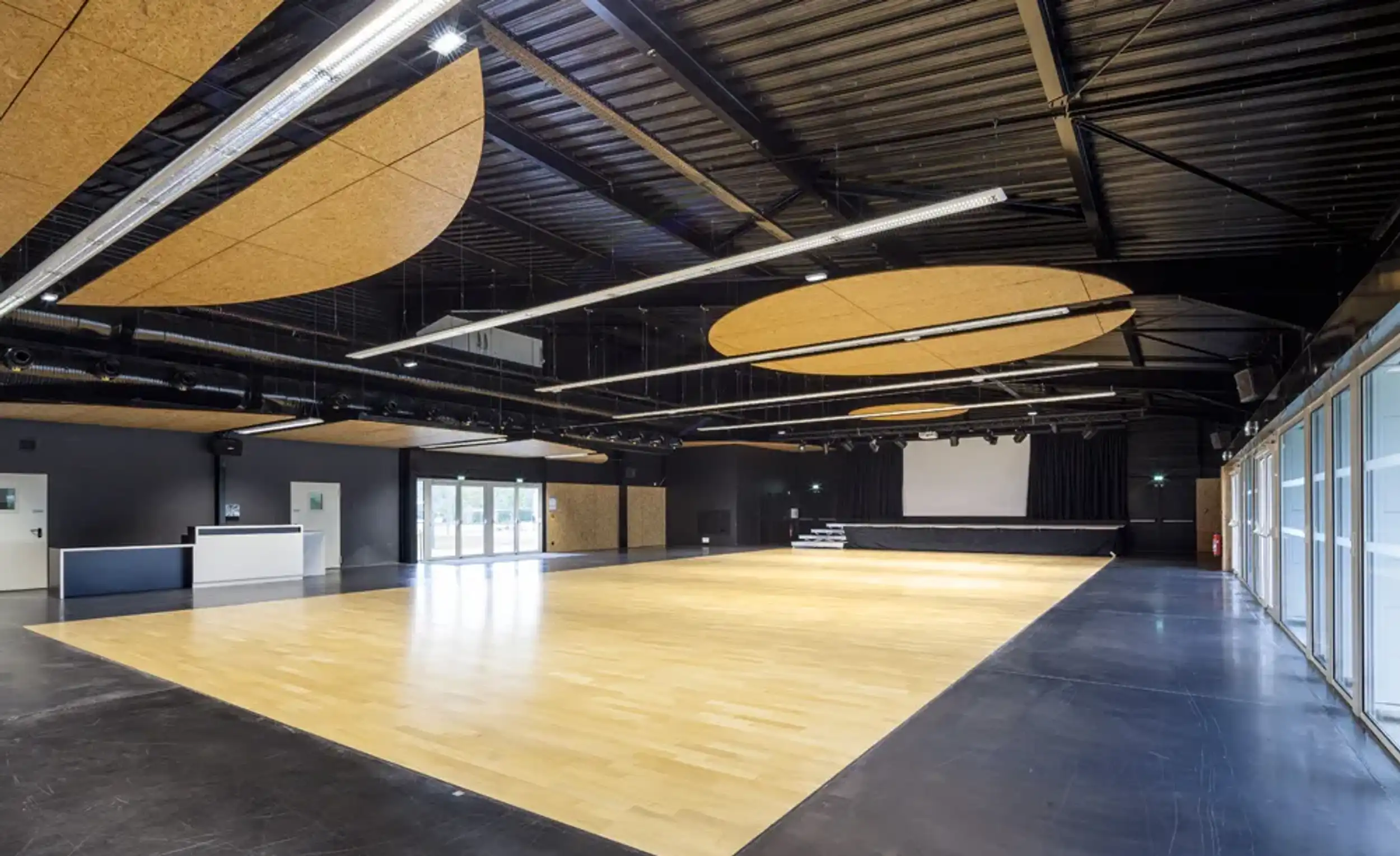 Salle de réception de la salle des fêtes de Mondeville