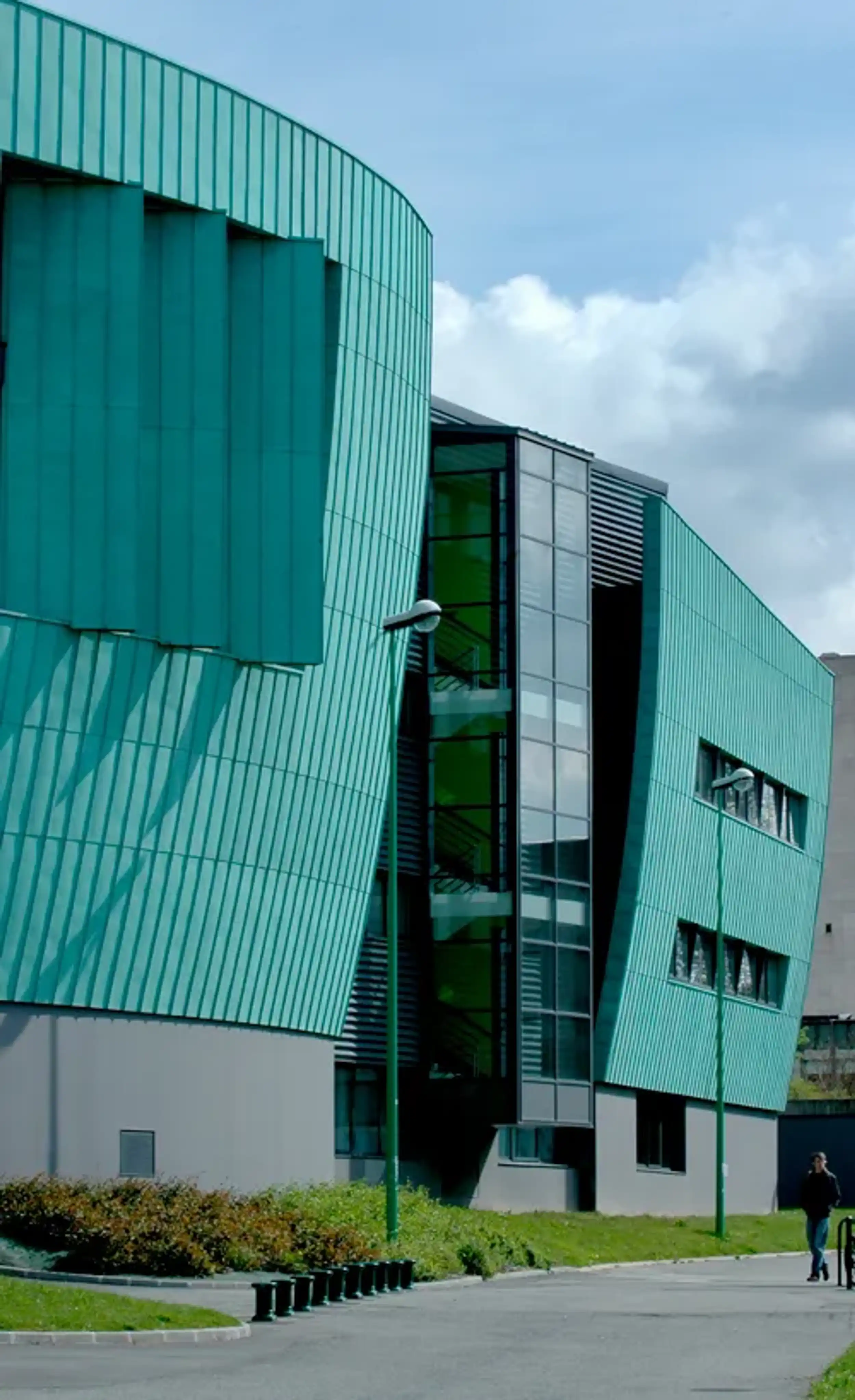 vue extérieure latérale UFR d’Odontologie de Rennes